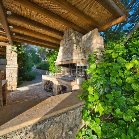 Clementine Villa *