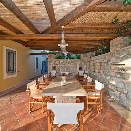 Вилла Clementine Порто Хели